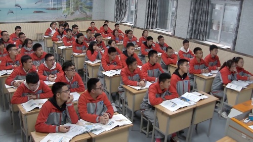 《 结合“一带一路”建设，说明国际