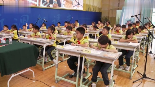 《Unit 5 Old toys C Project & Reading》2025新人教三下英语展示课视频