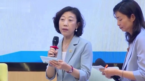 《多维拼摆》人教版数学五年级下册公开课视频-济南