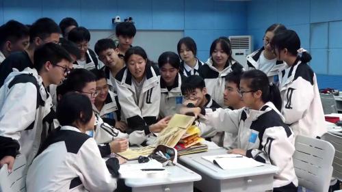 《秦末农民大起义》部编版七年级历史上册优质课