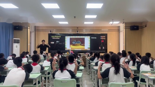 《U4 Plants around usA Let s talk》新人教三上英语2025研讨课视频