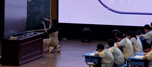 《正比例函数及其性质》2024人教版九上数学研讨课优课视频