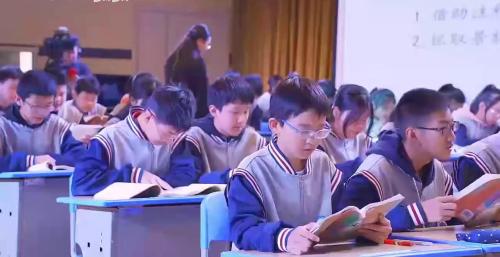 《博彩精萃 凝练美德内涵》2025部