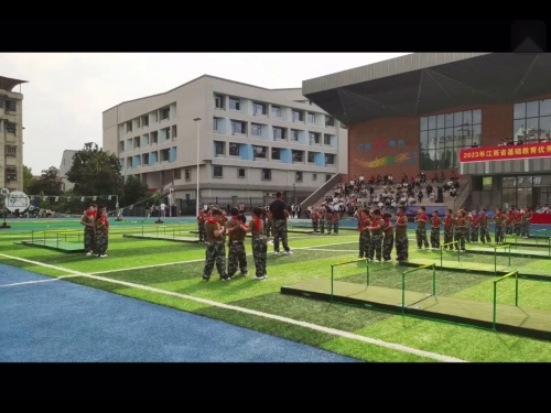 《爬行能力》观摩课教学视频-二年