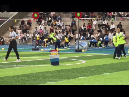 《协调能力的的投掷项目练习》观摩课教学视频-五年级体育-江西省基础教育优质课教学课例交流活动