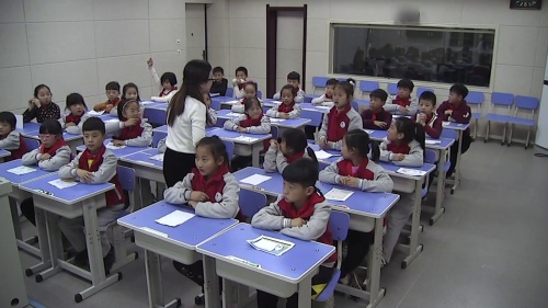 部编版道法三年级上册-张老师《家庭的记忆》教学视频