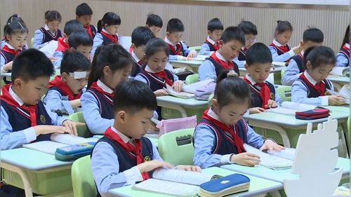 《花钟》部编版二下语文落实新课标，研究新课堂，实现新探索2025观摩课视频