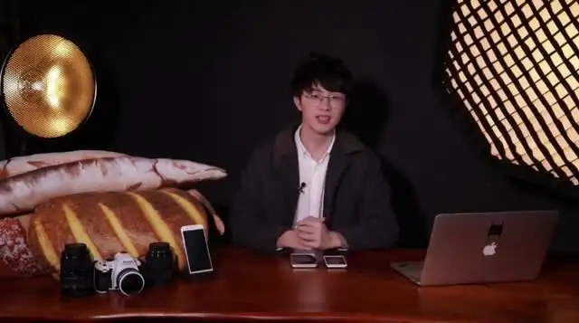 《手机摄影达人秘籍：轻松拍出高质感照片》